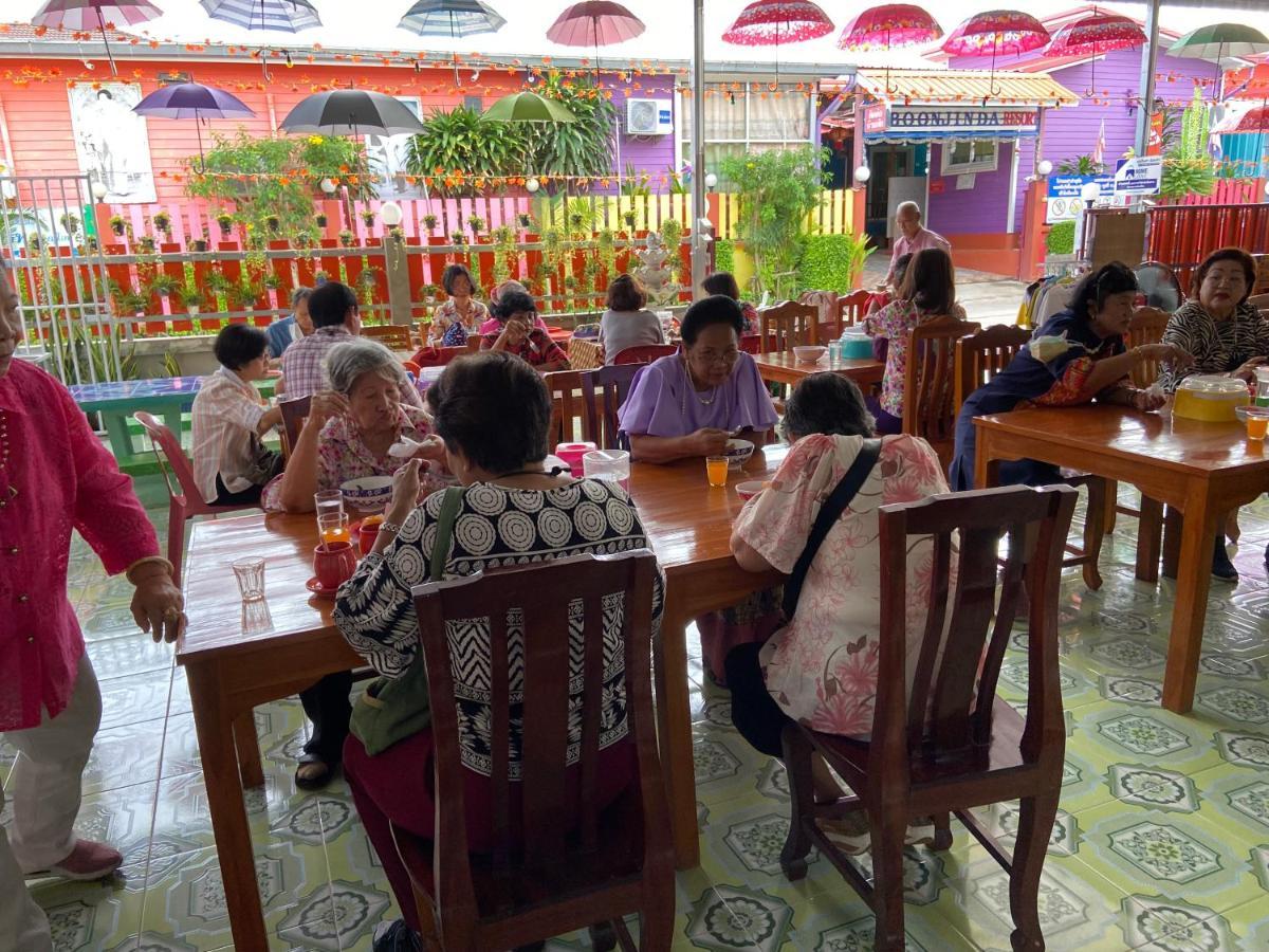 บุญจินดา รีสอร์ท Ban Bang Phayom Esterno foto