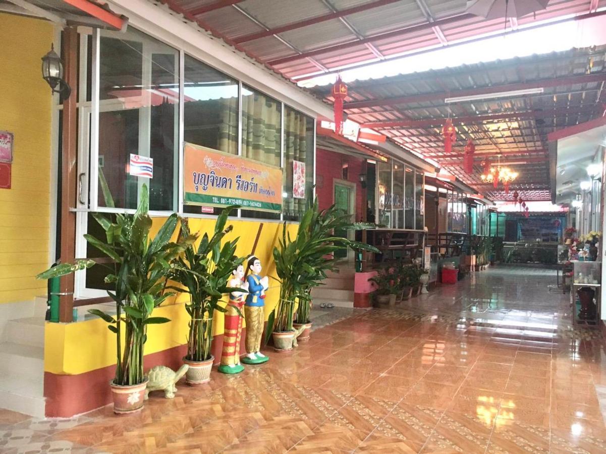 บุญจินดา รีสอร์ท Ban Bang Phayom Esterno foto